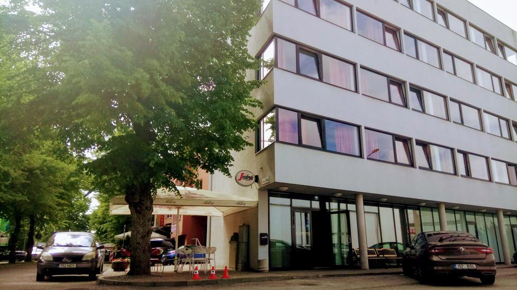 Carolina Hotel Pärnu Buitenkant foto