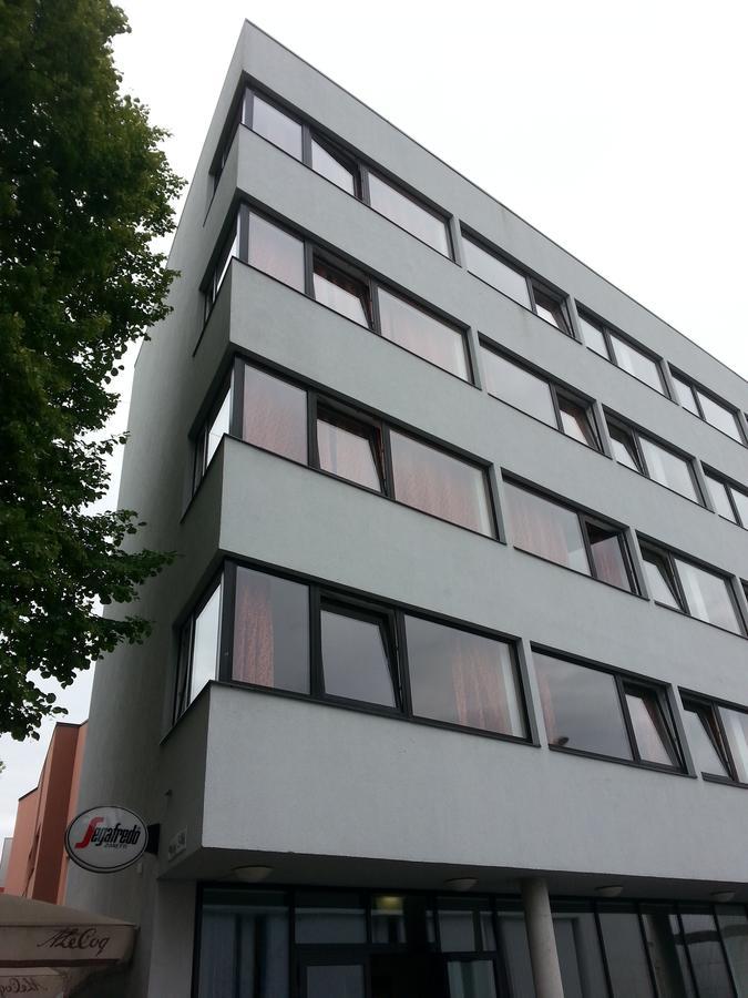 Carolina Hotel Pärnu Buitenkant foto