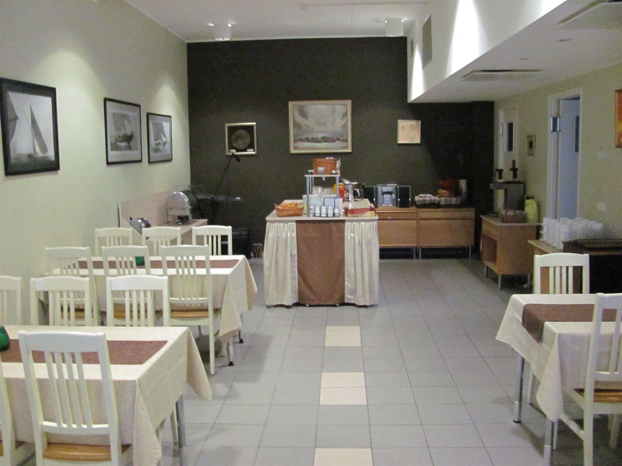 Carolina Hotel Pärnu Buitenkant foto